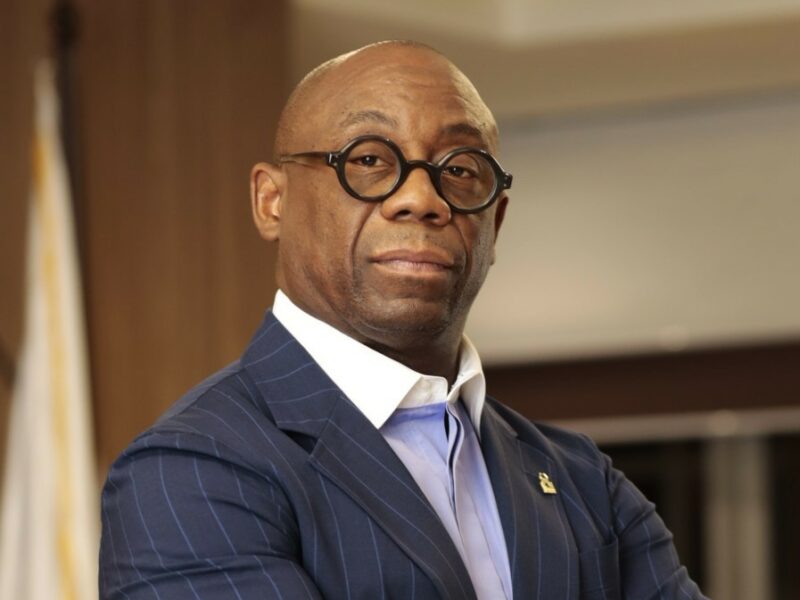 Serge EKUÉ
